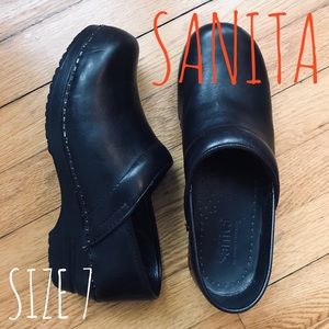 Sanita black leather shoes, Size 7 (37)